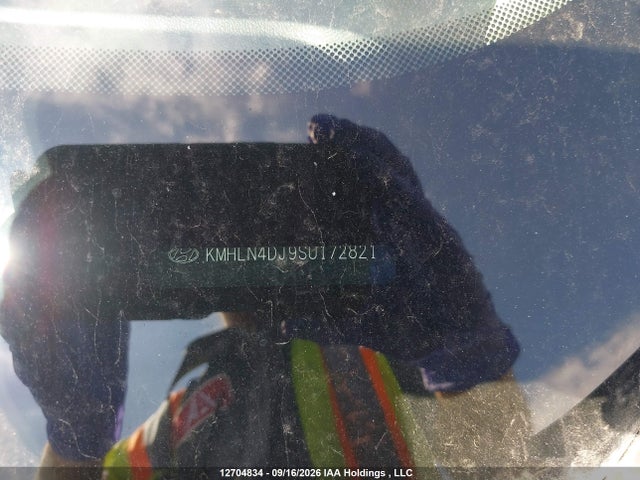 12704834 :رقم المزاد ، KMHLN4DJ9SU172821 vin ، 2025 Hyundai Elantra Luxury Hybrid مزاد بيع