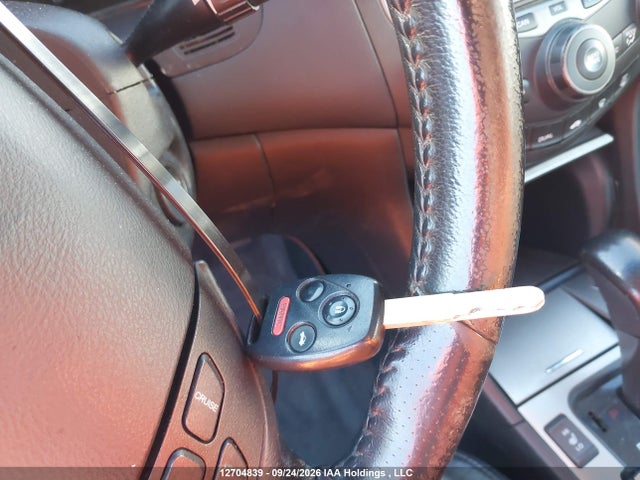 Продажа на аукционе авто 2006 Honda Accord, vin: 1HGCM56806A803889, номер лота: 12704839