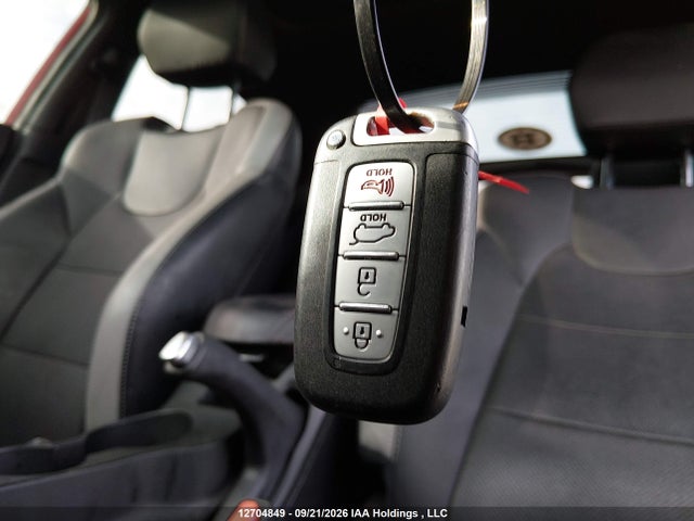 2016 Hyundai Veloster Turbo მანქანა იყიდება აუქციონზე, vin: KMHTC6AE4GU251989, აუქციონის ნომერი: 12704849