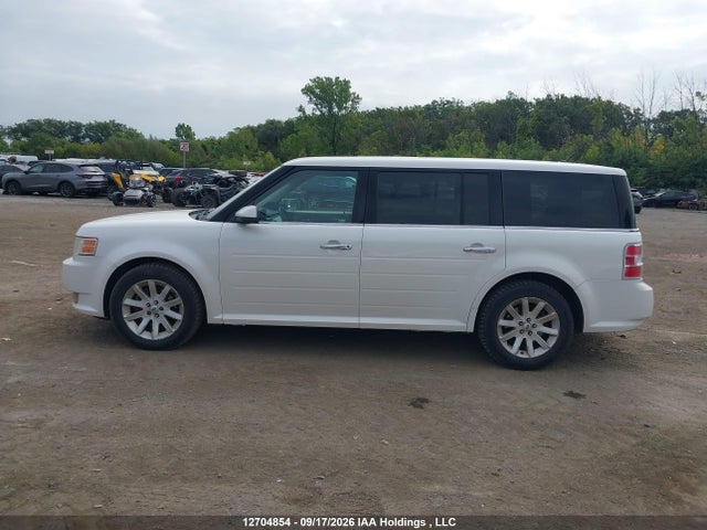 12704854 :رقم المزاد ، 2FMHK6CC3ABA98135 vin ، 2010 Ford Flex Sel مزاد بيع