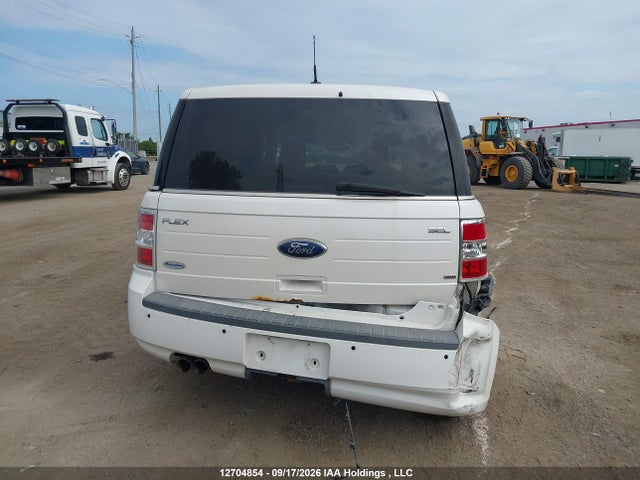 12704854 :رقم المزاد ، 2FMHK6CC3ABA98135 vin ، 2010 Ford Flex Sel مزاد بيع