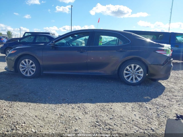 Aukcja sprzedaży 2018 Toyota Camry L/le/xle/se/xse, vin: 4T1B11HK6JU024987, numer aukcji: 12704887