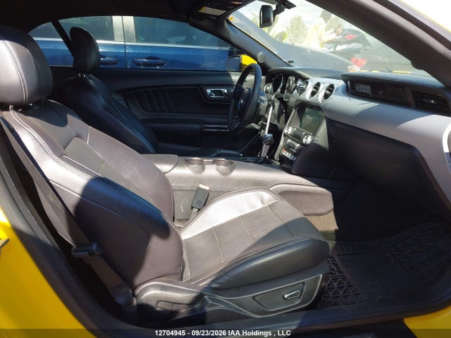 2017 Ford Mustang Convertible მანქანა იყიდება აუქციონზე, vin: 1FATP8UH7H5261041, აუქციონის ნომერი: 12704945