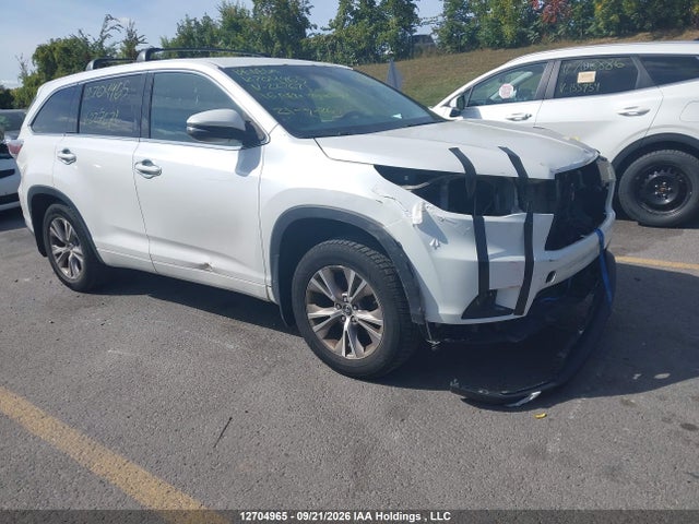 Продажа на аукционе авто 2016 Toyota Highlander Le, vin: 5TDBKRFH2GS227671, номер лота: 12704965
