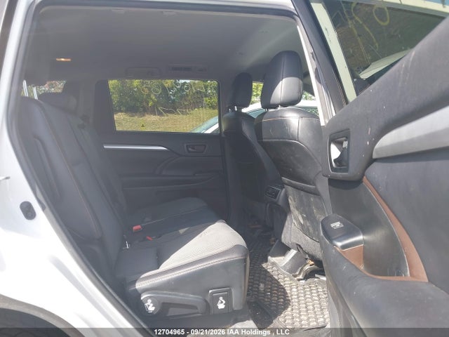 12704965 :رقم المزاد ، 5TDBKRFH2GS227671 vin ، 2016 Toyota Highlander Le مزاد بيع