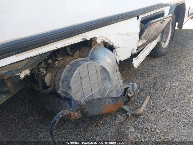 2025 Ford Econoline E350 Super Duty Cutaway Van მანქანა იყიდება აუქციონზე, vin: 1FDWE3FN4SDD01331, აუქციონის ნომერი: 12704966
