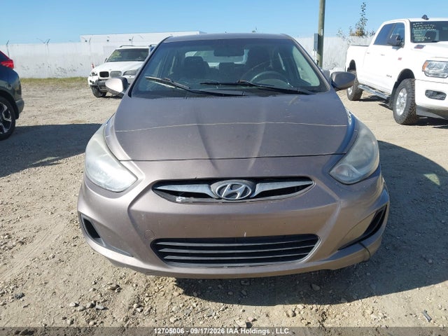 2012 Hyundai Accent Gl მანქანა იყიდება აუქციონზე, vin: KMHCT4AE0CU270246, აუქციონის ნომერი: 12705006