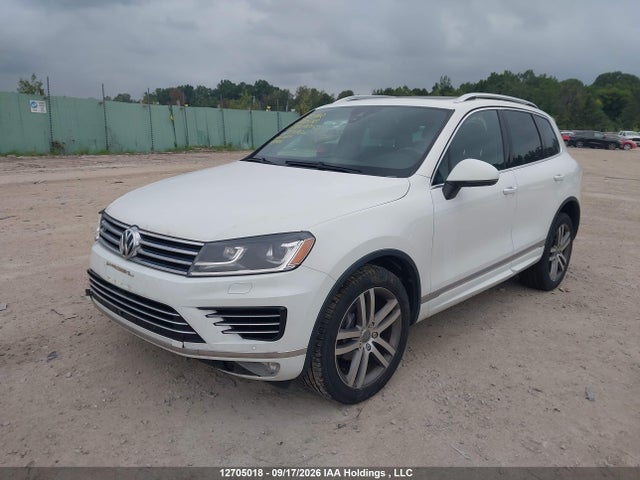 12705018 :رقم المزاد ، WVGHF7BP4HD001866 vin ، 2017 Volkswagen Touareg مزاد بيع