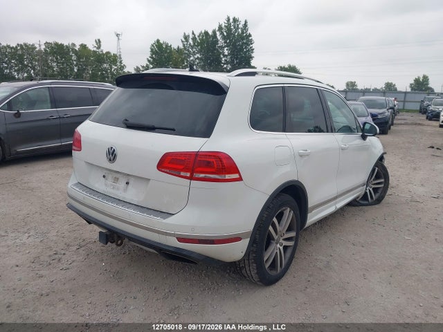 12705018 :رقم المزاد ، WVGHF7BP4HD001866 vin ، 2017 Volkswagen Touareg مزاد بيع