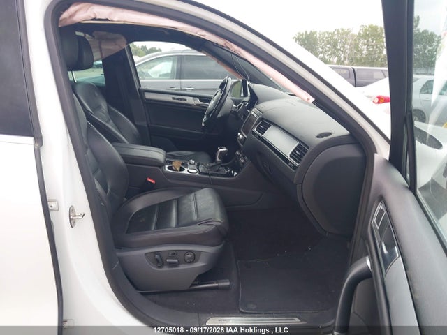 12705018 :رقم المزاد ، WVGHF7BP4HD001866 vin ، 2017 Volkswagen Touareg مزاد بيع