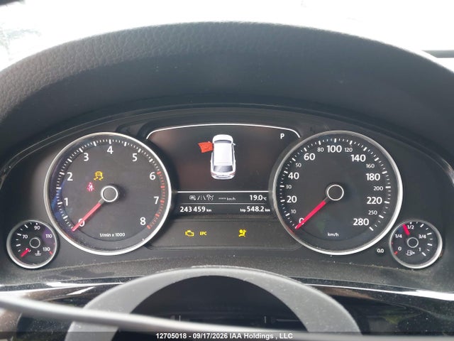 12705018 :رقم المزاد ، WVGHF7BP4HD001866 vin ، 2017 Volkswagen Touareg مزاد بيع