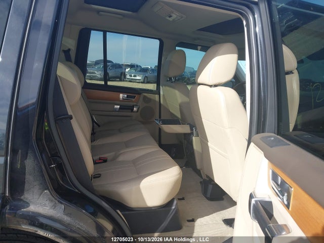Продаж на аукціоні авто 2015 Land Rover Lr4 Hse, vin: SALAF2V63FA744022, номер лоту: 12705023