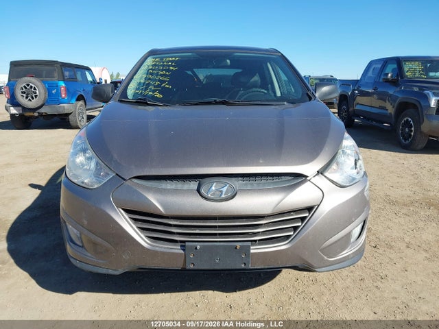 Продажа на аукционе авто 2013 Hyundai Tucson Gl, vin: KM8JTCAC4DU590266, номер лота: 12705034