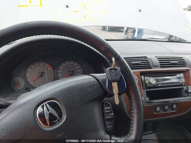 12705062 :رقم المزاد ، 2HHES36632H004505 vin ، 2002 Acura El Touring مزاد بيع