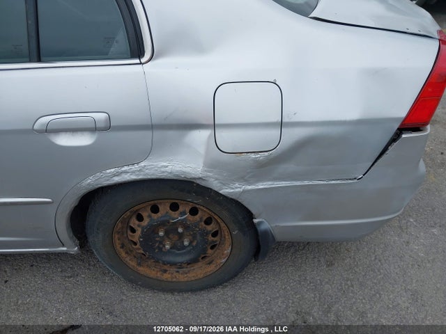 12705062 :رقم المزاد ، 2HHES36632H004505 vin ، 2002 Acura El Touring مزاد بيع
