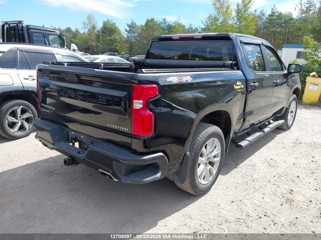 Chevrolet Silverado 1500 Custom 2021 1GCUYBEF5MZ381123 Image 4