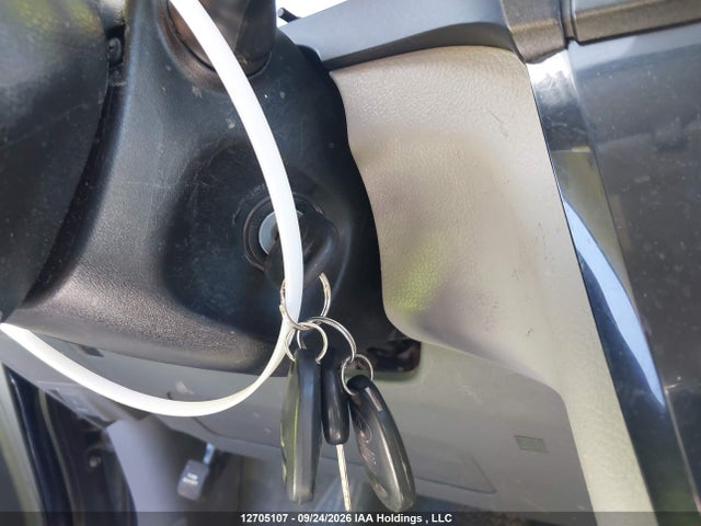 5TDKZ3DC2LS053420 Toyota SIENNA LE