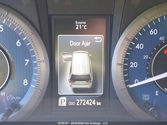 5TDKZ3DC2LS053420 Toyota SIENNA LE
