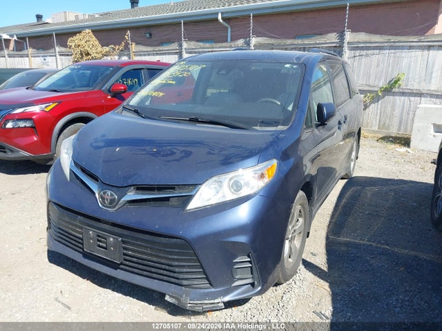5TDKZ3DC2LS053420 Toyota SIENNA LE