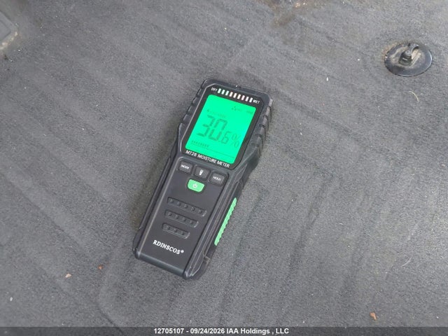 5TDKZ3DC2LS053420 Toyota SIENNA LE
