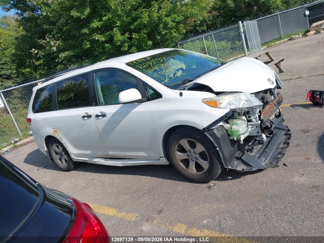 5TDZK3DC6ES481304 Toyota Sienna 7 Passenger