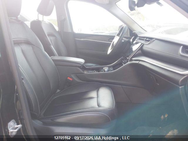Продажа на аукционе авто 2023 Jeep Grand Cherokee Limited, vin: 1C4RJHBG3PC526385, номер лота: 12705162