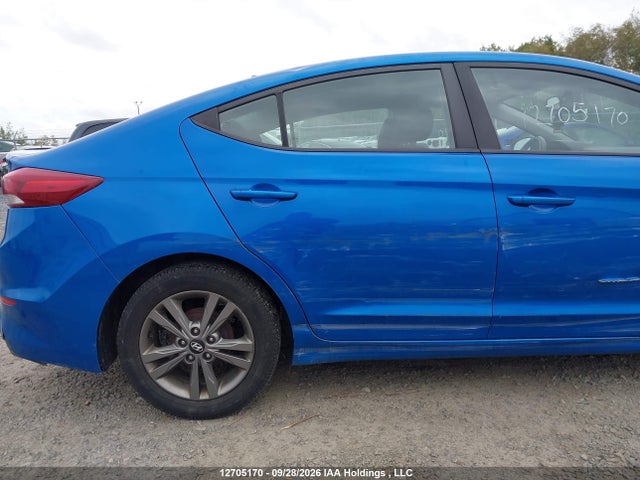 12705170 :رقم المزاد ، KMHD84LF7HU240325 vin ، 2017 Hyundai Elantra Gl مزاد بيع