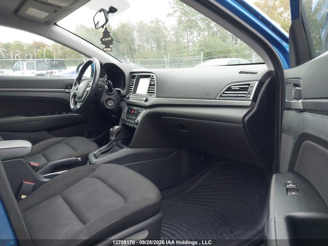 12705170 :رقم المزاد ، KMHD84LF7HU240325 vin ، 2017 Hyundai Elantra Gl مزاد بيع