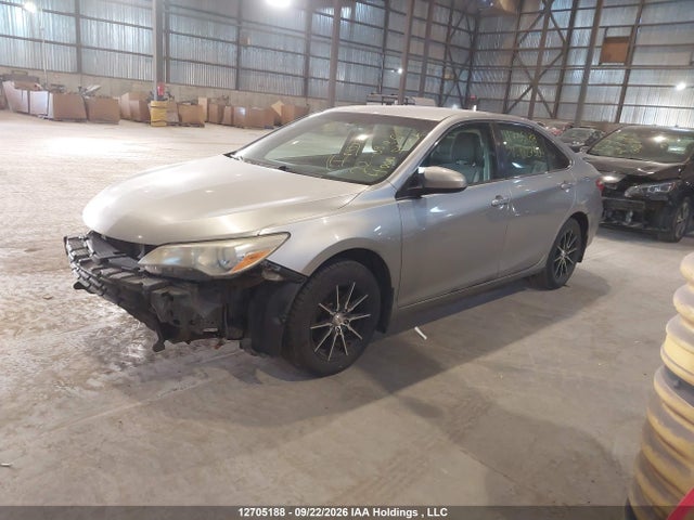 Toyota CAMRY LE 2015 4T1BF1FK9FU012750 Image 2