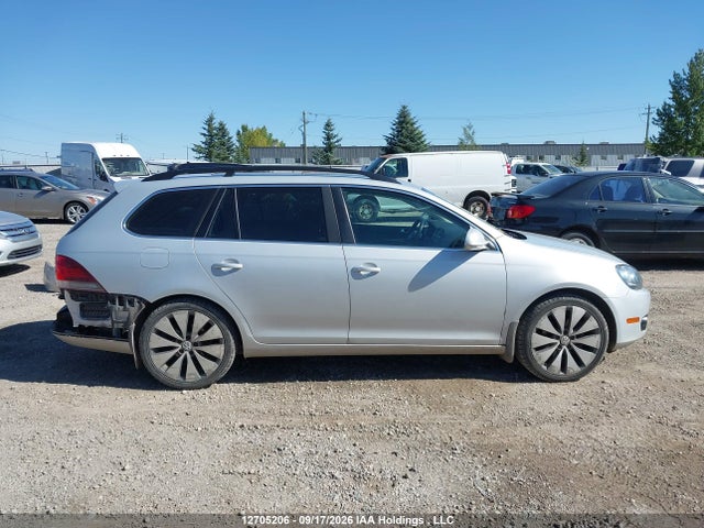 Продаж на аукціоні авто 2013 Volkswagen Golf 2.5l Comfortline/2.5l Sportline Special Edition/2.5l Trendline, vin: 3VWPX7AJXDM691581, номер лоту: 12705206