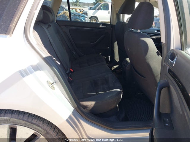 Продаж на аукціоні авто 2013 Volkswagen Golf 2.5l Comfortline/2.5l Sportline Special Edition/2.5l Trendline, vin: 3VWPX7AJXDM691581, номер лоту: 12705206