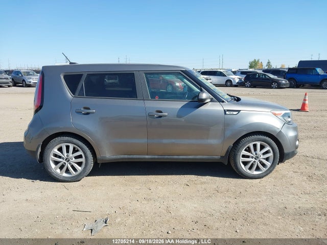 Продаж на аукціоні авто 2018 Kia Soul +, vin: KNDJP3A59J7515681, номер лоту: 12705214