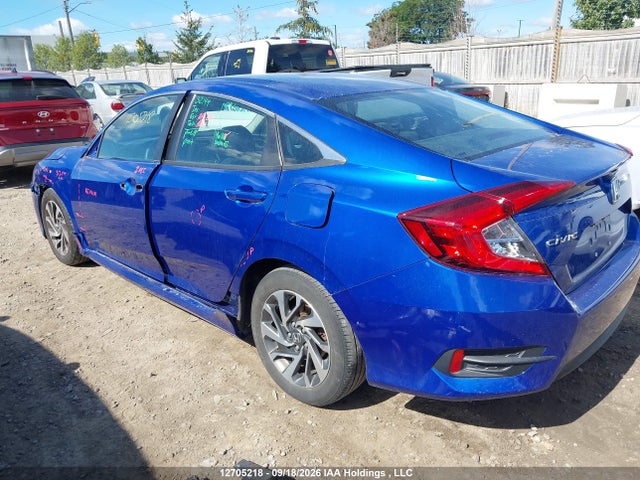 Honda CIVIC EX 2018 2HGFC2F87JH027804 Image 3