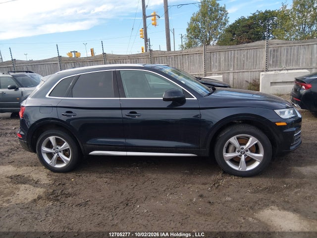Audi Q5 2018 WA1BNAFY1J2016074 Image 13