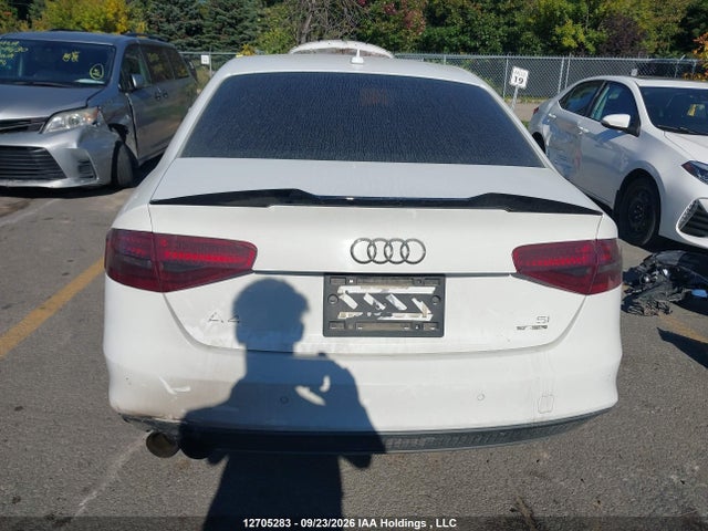 WAUBFCFL1GN002618 Audi A4 2.0t Komfort Plus
