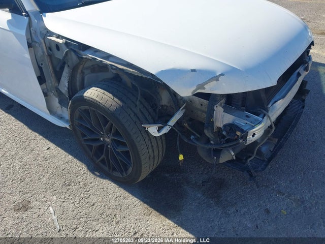 WAUBFCFL1GN002618 Audi A4 2.0t Komfort Plus
