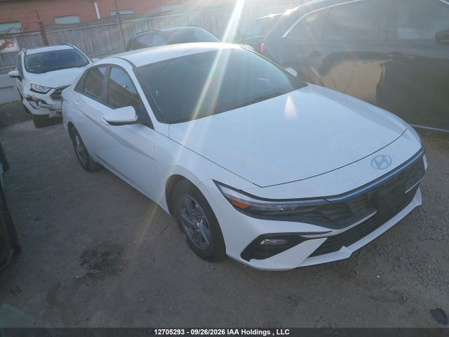 2024 Hyundai Elantra Essential მანქანა იყიდება აუქციონზე, vin: KMHLM4DG9RU825407, აუქციონის ნომერი: 12705293