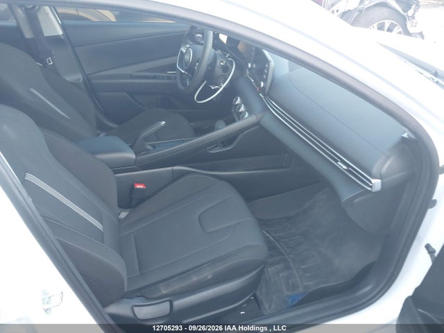 Продажа на аукционе авто 2024 Hyundai Elantra Essential, vin: KMHLM4DG9RU825407, номер лота: 12705293
