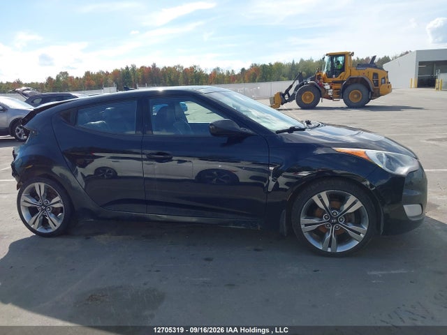 12705319 :رقم المزاد ، KMHTC6AD6DU091083 vin ، 2013 Hyundai Veloster Tech مزاد بيع