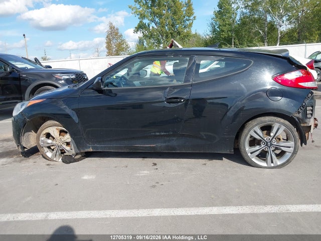 12705319 :رقم المزاد ، KMHTC6AD6DU091083 vin ، 2013 Hyundai Veloster Tech مزاد بيع