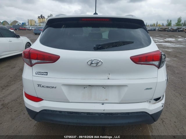 2017 Hyundai Tucson Premium მანქანა იყიდება აუქციონზე, vin: KM8J3CA41HU281899, აუქციონის ნომერი: 12705337