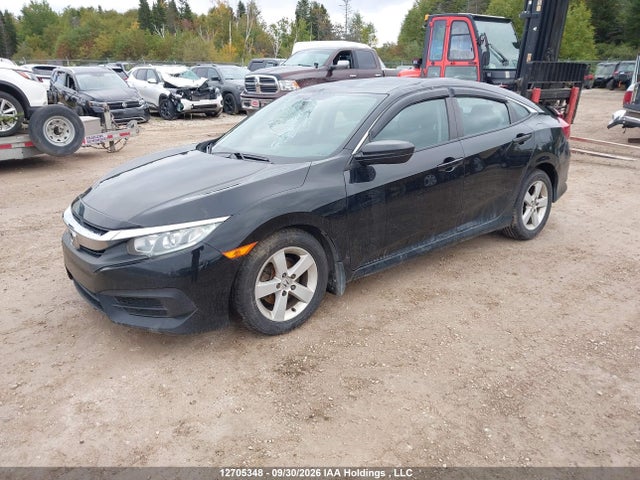 Продажа на аукционе авто 2018 Honda Civic Dx, vin: 2HGFC2E25JH022470, номер лота: 12705348