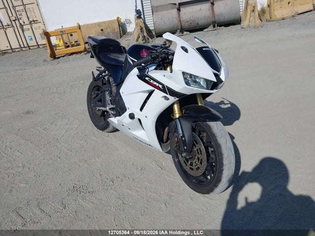 2016 Honda Cbr600 Rr-abs მანქანა იყიდება აუქციონზე, vin: JH2PC40G7GK300022, აუქციონის ნომერი: 12705364