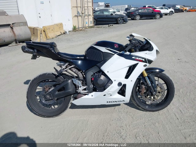Продажа на аукционе авто 2016 Honda Cbr600 Rr-abs, vin: JH2PC40G7GK300022, номер лота: 12705364