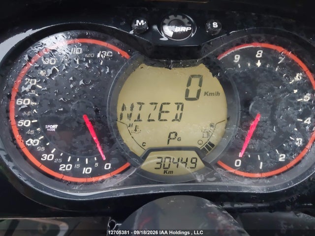 12705381 :رقم المزاد ، 3JBKKAP2XHJ001024 vin ، 2017 Can-am Commander 1000 Xt/1000 Xt-p مزاد بيع