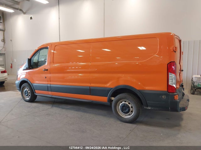 Ford Transit T-150 2018 1FTYE9ZM6JKA39681 Image 15