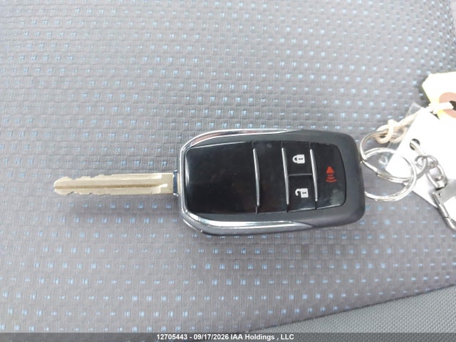 12705443 :رقم المزاد ، 2T1KE4EE3AC034964 vin ، 2010 Toyota Matrix Xr مزاد بيع