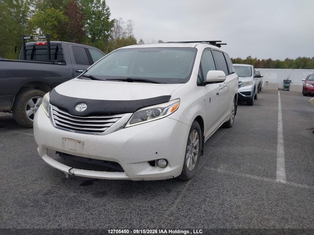 5TDDZ3DC9HS172436 Toyota Sienna