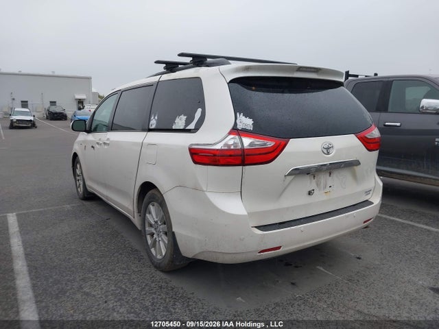5TDDZ3DC9HS172436 Toyota Sienna