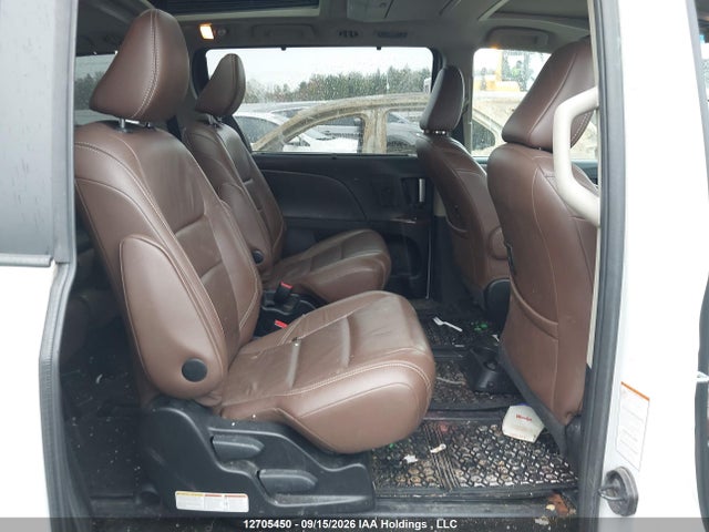 5TDDZ3DC9HS172436 Toyota Sienna